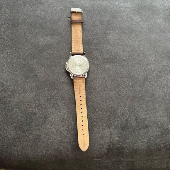 Timex Expedition Mens Watch With Leather Band & Stainless Steel Case - Picture 4 of 4